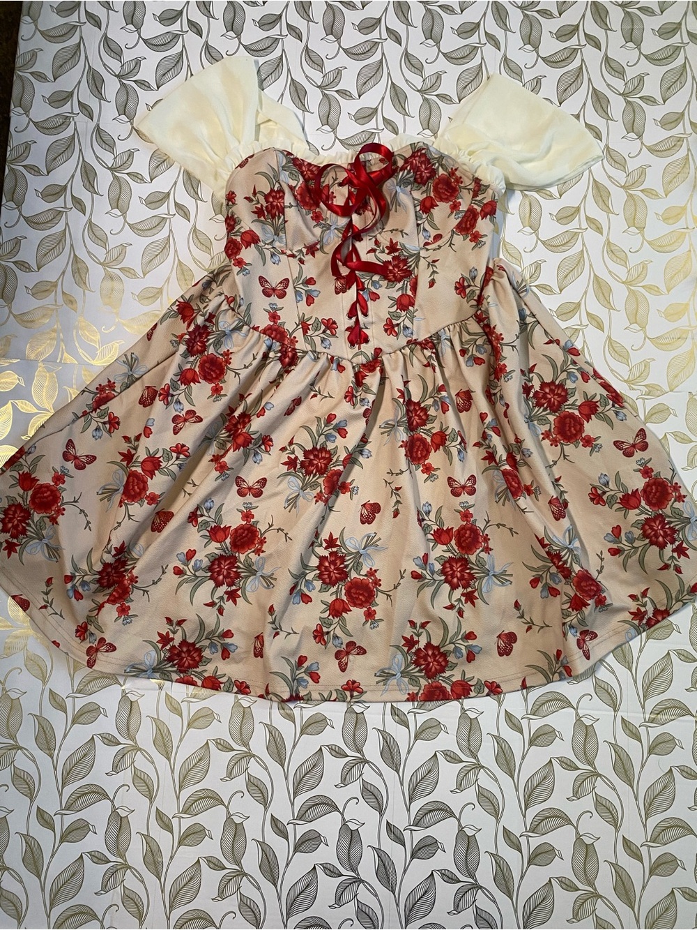 SHEIN Red Rose Print Dress with Cream Puff Sleeves